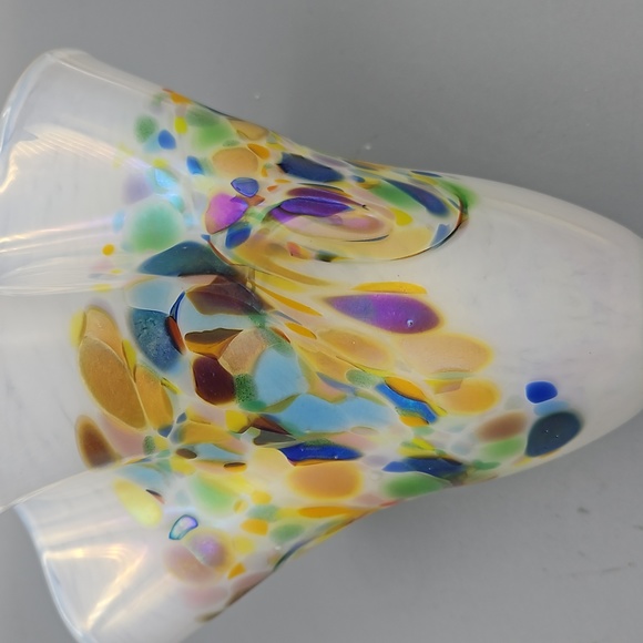 Arte Vargas rainbow swirl Handkerchief vase - Picture 6 of 6